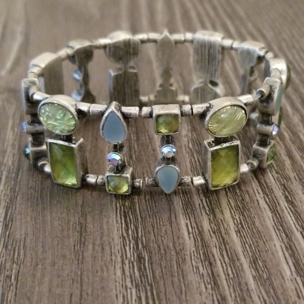 Lia Sophia stretchy bracelet